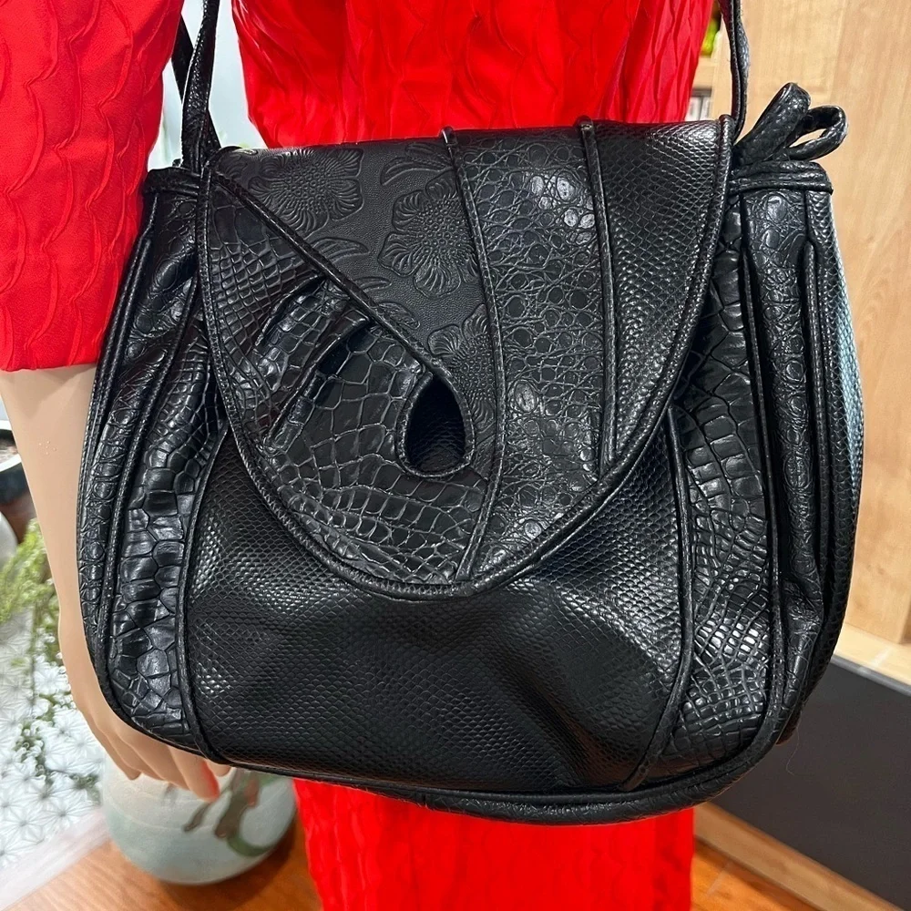 Black faux vegan leather vintage grunge embossed Textured crossbody bag Purse